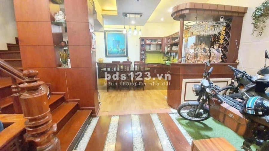 Chào bán nhà cực Víp khu phố Tôn Thất Tùng. Khu dân trí cao.