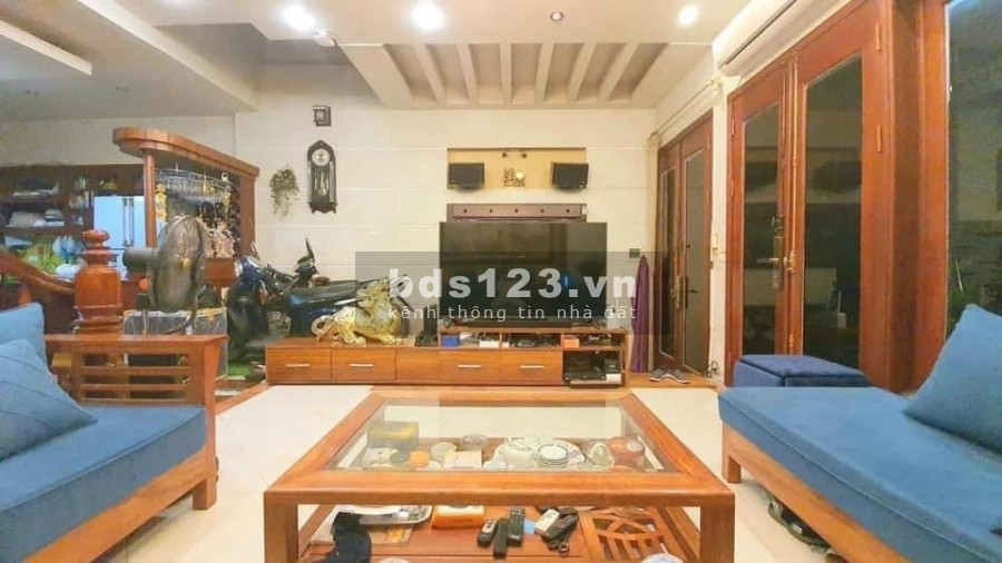 Chào bán nhà cực Víp khu phố Tôn Thất Tùng. Khu dân trí cao.