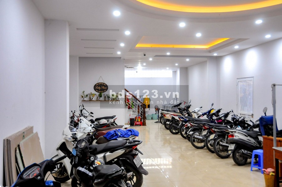 Chung cư mini Lê Thanh Nghị, nhà đẹp thang máy xịn 28 phòng khép kín, lãi ròng, 120 triệu/tháng