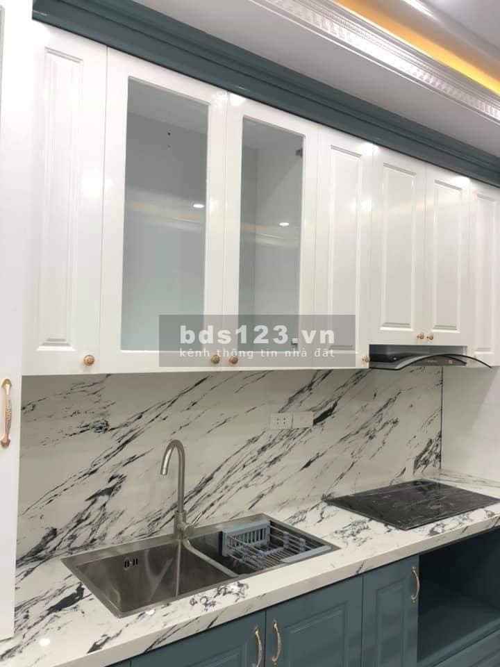 Nhà lô góc phố Đàm Quang Trung, ngõ ô tô thông diện tích 36m2, giá 4.8 tỷ, vào ở luôn