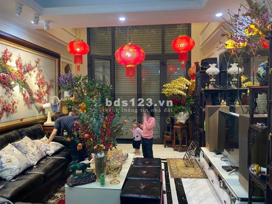 Nhà lô góc phố Đàm Quang Trung, ngõ ô tô thông diện tích 36m2, giá 4.8 tỷ, vào ở luôn