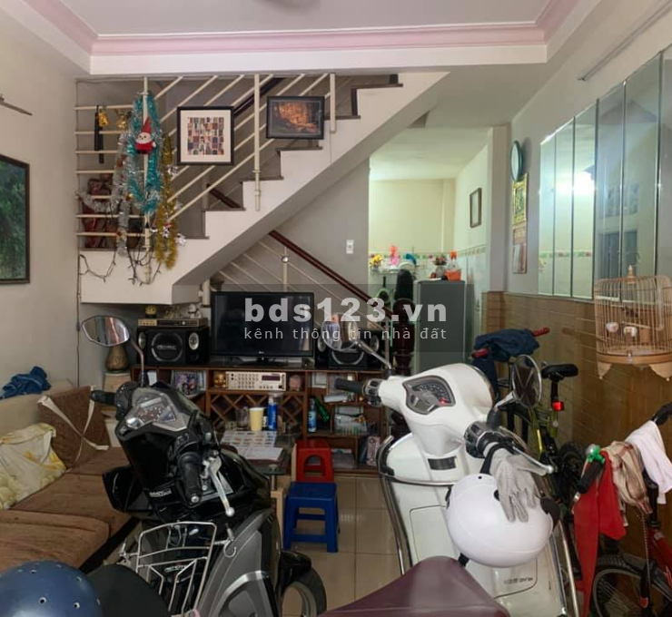 Bán nhà 5 tầng bê tông cốt thép mặt tiền Nguyễn Văn Công, phường 3, Gò Vấp, dt 37m2 giá 5,3 tỷ TL