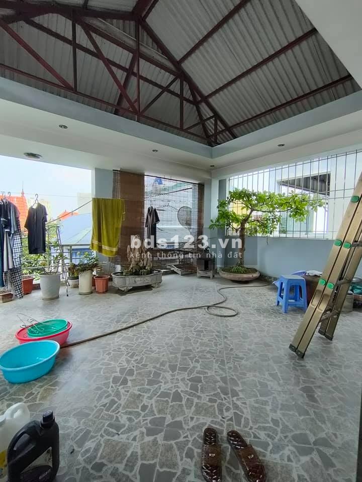 Phố Lụa Hà Đông, Bán nhà lô góc ngõ thông, kinh doanh diện tích 43/51m giá bán 5.3 tỷ