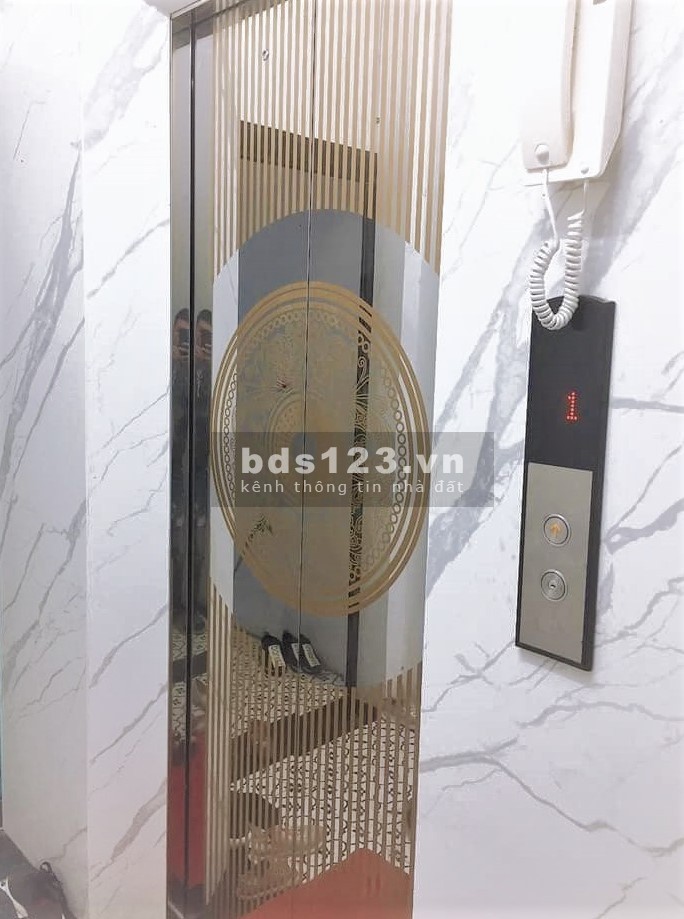 Chỉ 8 tỷ có nhà dt 51m 7 tầng thang máy kinh doanh gara ô tô tránh đường Trần Đăng Ninh