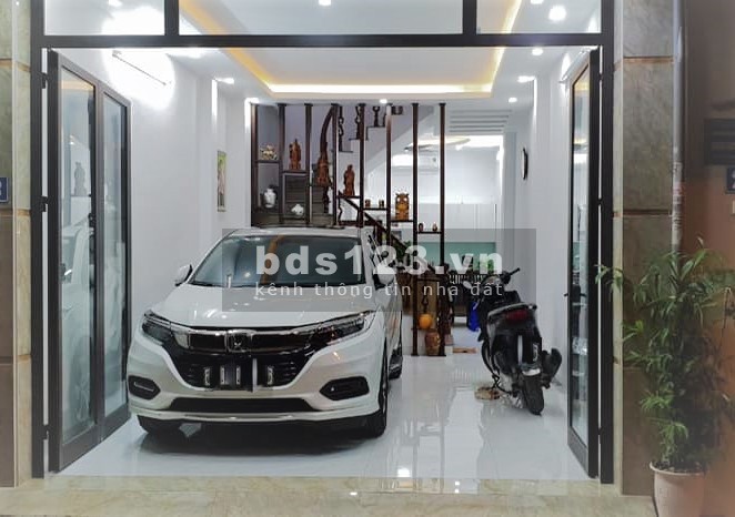 Chỉ 8 tỷ có nhà dt 51m 7 tầng thang máy kinh doanh gara ô tô tránh đường Trần Đăng Ninh