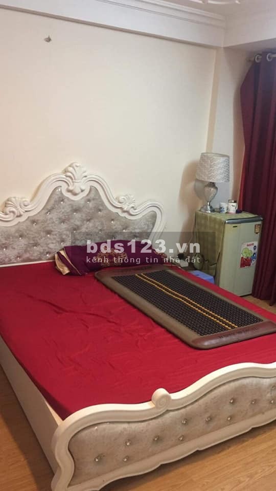 Nhà phố Ngô Gia Khảm, Long Biên, cạnh bến xe, kinh doanh, nhà nghỉ, dt 27m2, 6 tầng, giá 4,7 tỷ