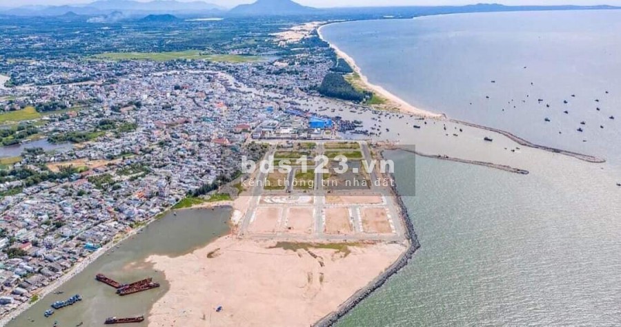 Đất nền biển sổ đỏ sở hữu lâu dài tại Lagi Bình Thuận, khu vực đã và đang được đẩy mạnh phát triển.
