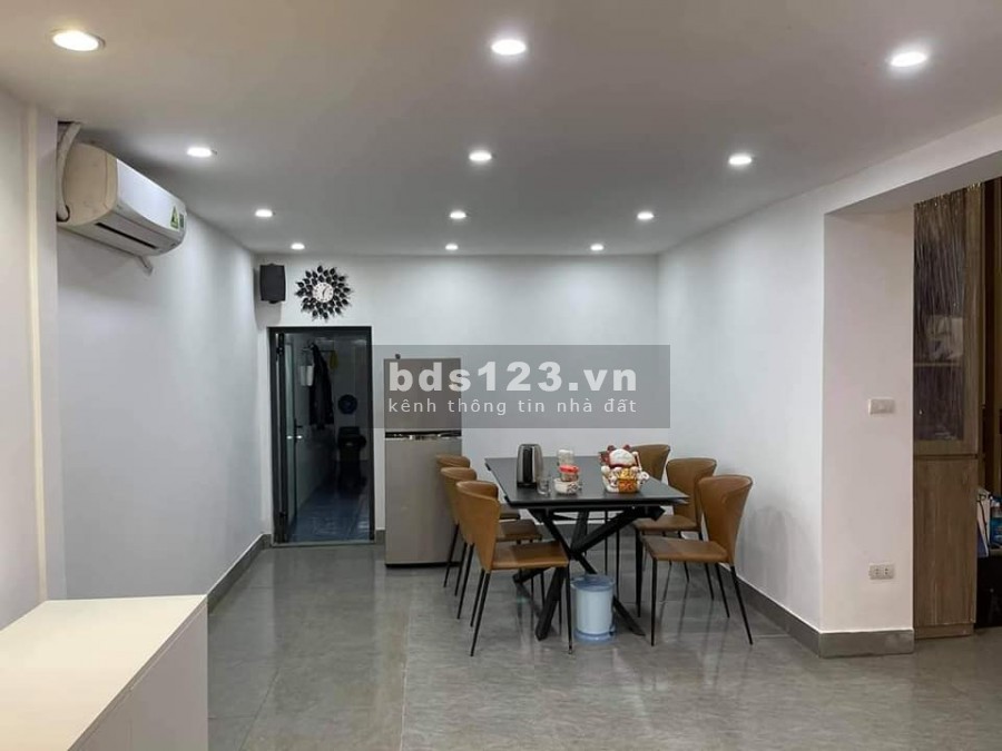 Cực phẩm lô góc ô tô tránh kinh doanh, khu dân trí cao, giá bán 7.8 tỷ, thương lượng