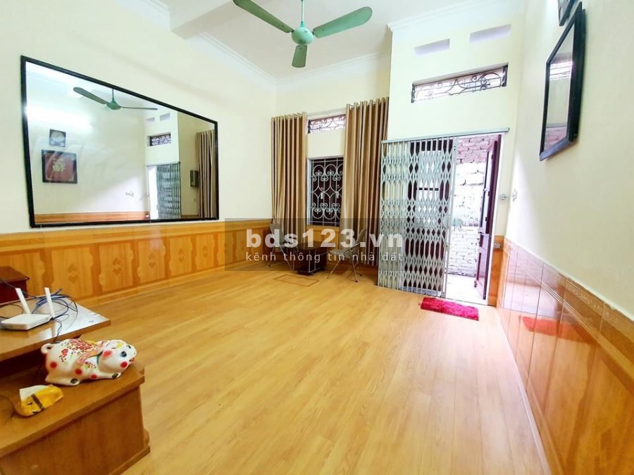 Bán nhà Trương Định, gần ô tô trung tâm tiện ích bạt ngàn dt 37m2, giá nhỉnh 2 tỷ