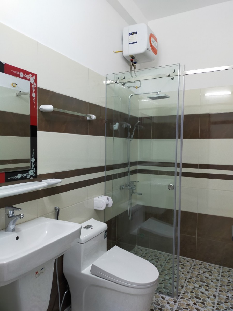 Nhà đẹp xây mới 4 tầng ngõ đường Ngô Gia Tự, TĐC Sao Sáng, dt 50m2, bìa Hồng chính chủ