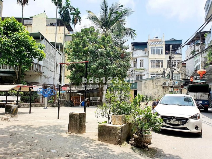 Bán nhà Trương Định, gần ô tô trung tâm tiện ích bạt ngàn dt 37m2, giá nhỉnh 2 tỷ