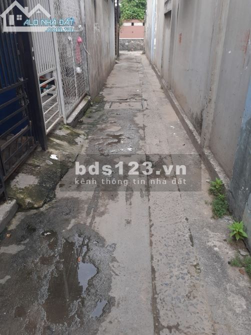 Bán nhà diện tích sử dụng 80m2, nhà cũ 1 lầu, giá 6,5 tỷ đường Cộng Hòa, P.13, Tân Bình