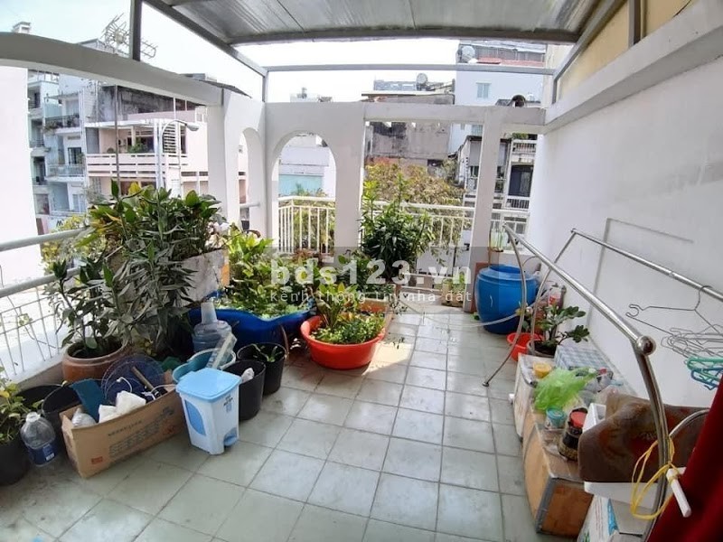 Bán nhà mặt tiền lô góc Nguyễn Đình Chiểu P4 Quận 3 dt 46m2 giá hạt dẻ 15.6 tỷ