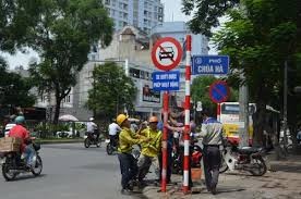 Nhà nguyên căn chùa Hà Cầu Giấy, diện 35m2, 3 bước ô tô tránh, giá CoVid giá 3,2 tỷ