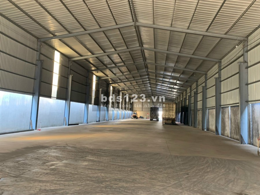 Cho thuê kho xưởng 2000m2 đường Nguyễn Ảnh Thủ, Tân Chánh Hiệp, Quận 12