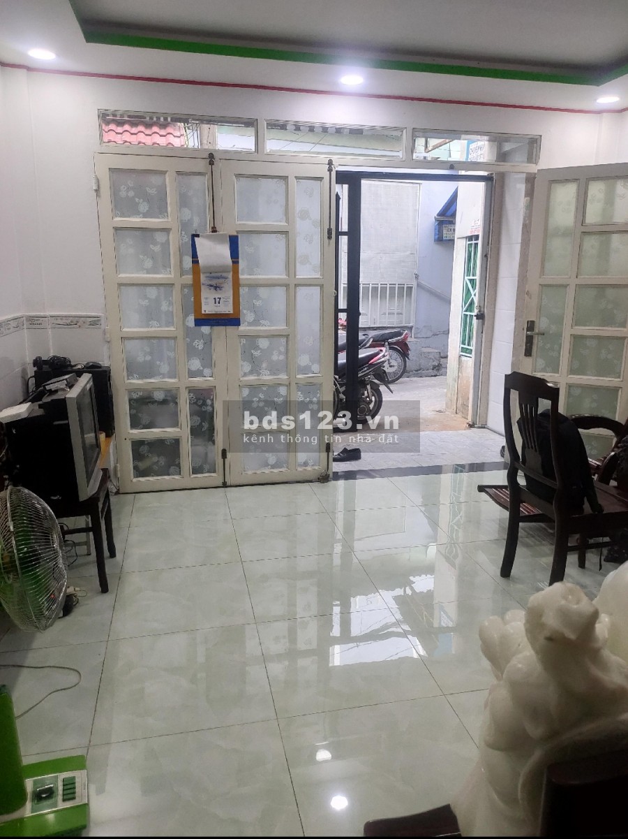 Bán nhà Trần Xuân Soạn, Quận 7, giá bán 4.8 tỷ, liên hệ xem nhà 0328977044