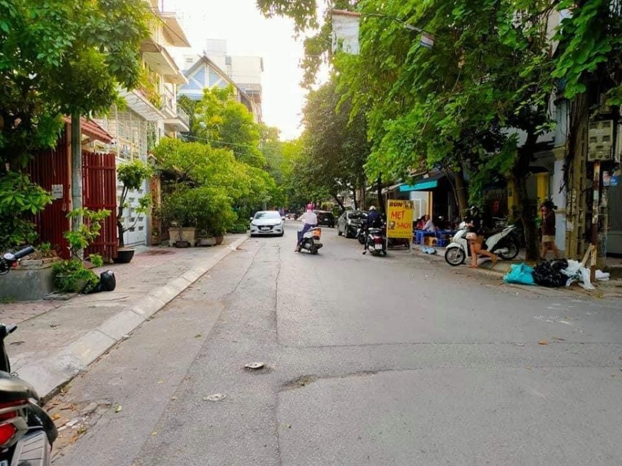Bán nhà phố Tạ Quang Bửu, Quận Hai Bà Trưng, dt 56m2, mt 5m, kinh doanh tốt, khu dân cư