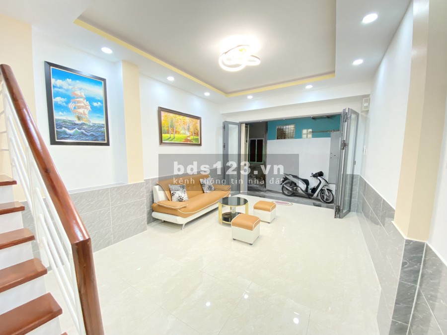 Nhà nguyên căn 1 trệt, 1 lầu đúc hiện đại tuyệt đẹp, hẻm Trần Văn Khánh, Quận 7, giá 4.1 tỷ