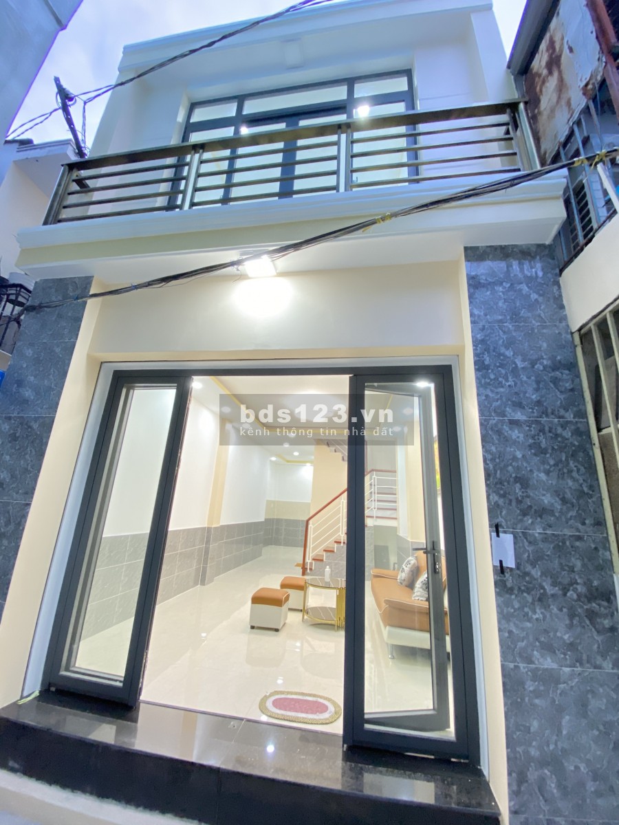 Nhà nguyên căn 1 trệt, 1 lầu đúc hiện đại tuyệt đẹp, hẻm Trần Văn Khánh, Quận 7, giá 4.1 tỷ