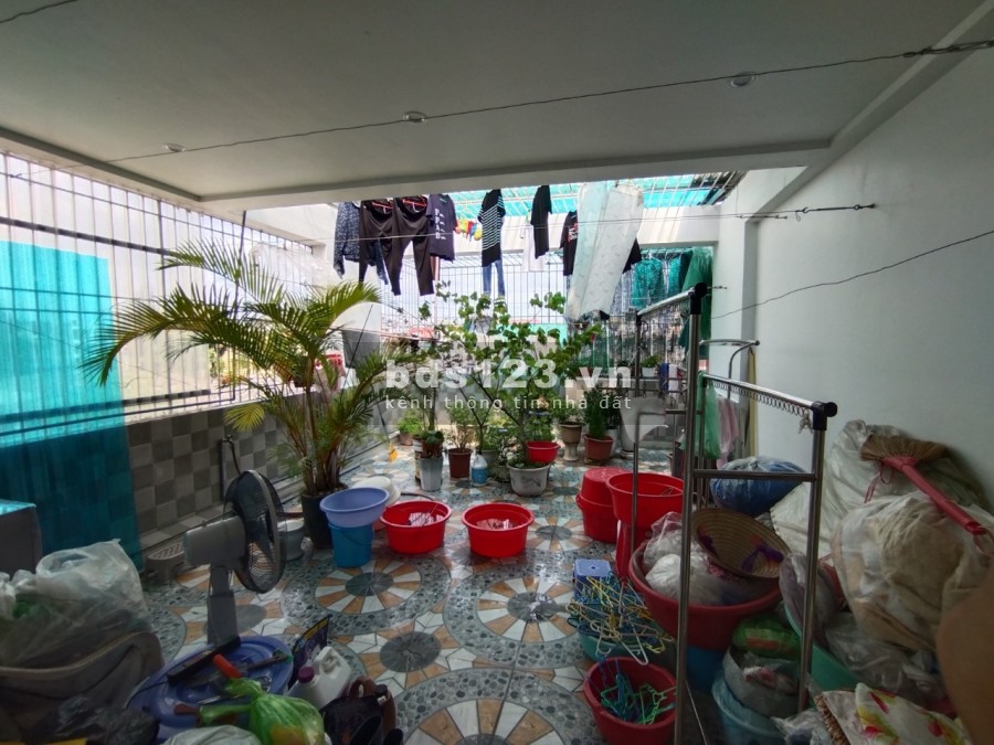 Bán nhà 4 tầng chợ Đôn, Lê Chân diện tích sử dụng 71m2 đường to ô tô đỗ cửa