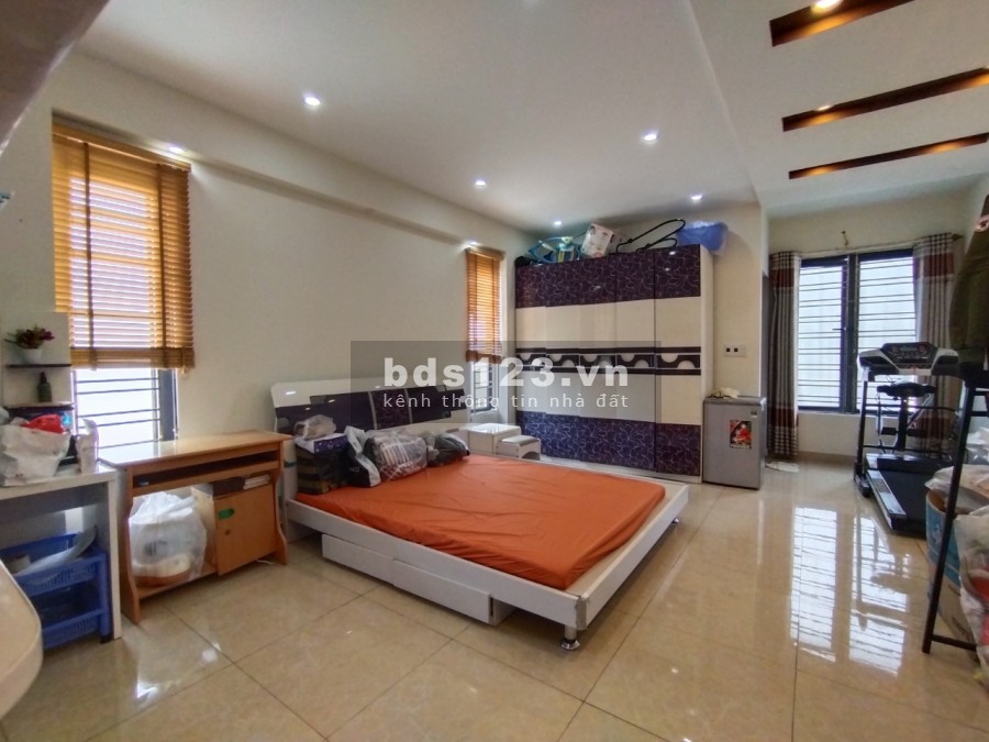 Bán nhà 4 tầng chợ Đôn, Lê Chân diện tích sử dụng 71m2 đường to ô tô đỗ cửa