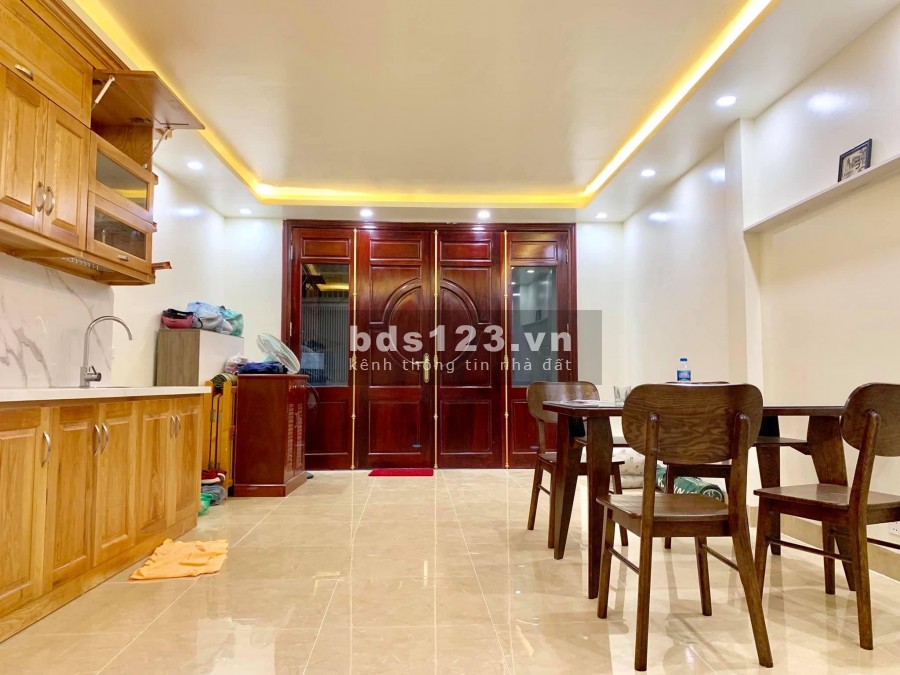 Nhà rẻ Lê Đức Thọ ô tô khu dân trí cao tiện ích diện tích sử dụng 45m2, 5 tầng giá bán 3.1 tỷ