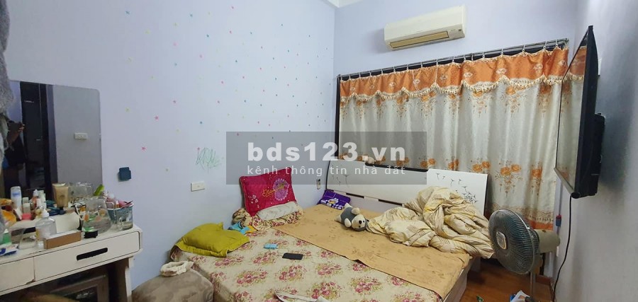 Bán nhà nguyên căn Thanh Nhàn, ngõ 3 gác gần công viên diện tích sử dụng giá bán 3.1 tỷ