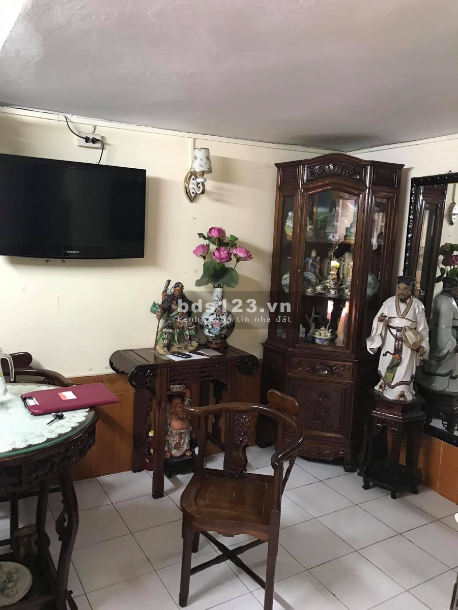 Bán nhà nhỉnh 2 tỷ, nhà phố Trần Phú trung tâm Quận Ba Đình, gần Lăng Bác, lh 0948330049