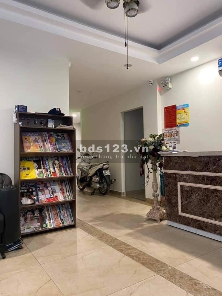Tòa nhà căn hộ dịch vụ đường Hoàng Mai, 50 phòng full đồ đúc 9 nổi 1 hầm dt 177m2, giá 27 TỶ