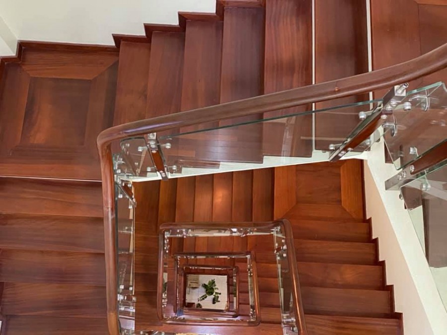 Cần bán gấp nhà Văn Quán phân lô ô tô tránh, ngõ thông, dt 52m2, 6 tầng, giá chỉ từ 6.x tỷ