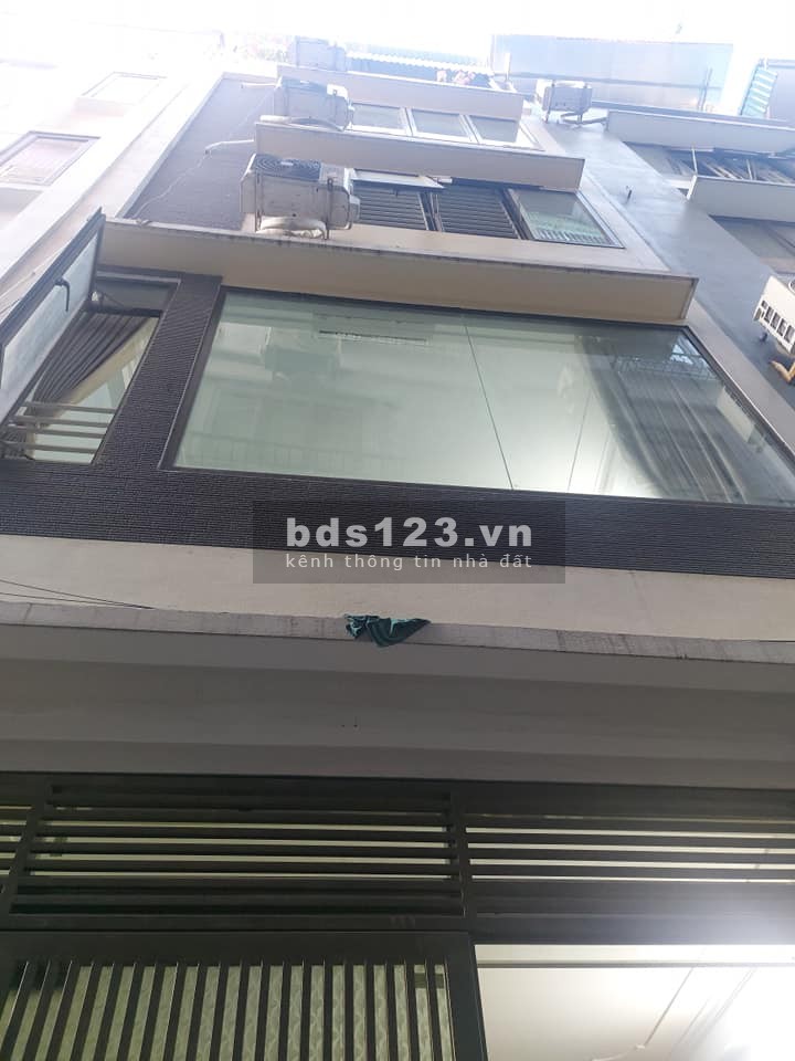 Bán nhà phố Ngọc Lâm, Quận Long Biên, dt 65m2, 4 tầng, mt 4m, giá bán nhanh 4,8 tỷ