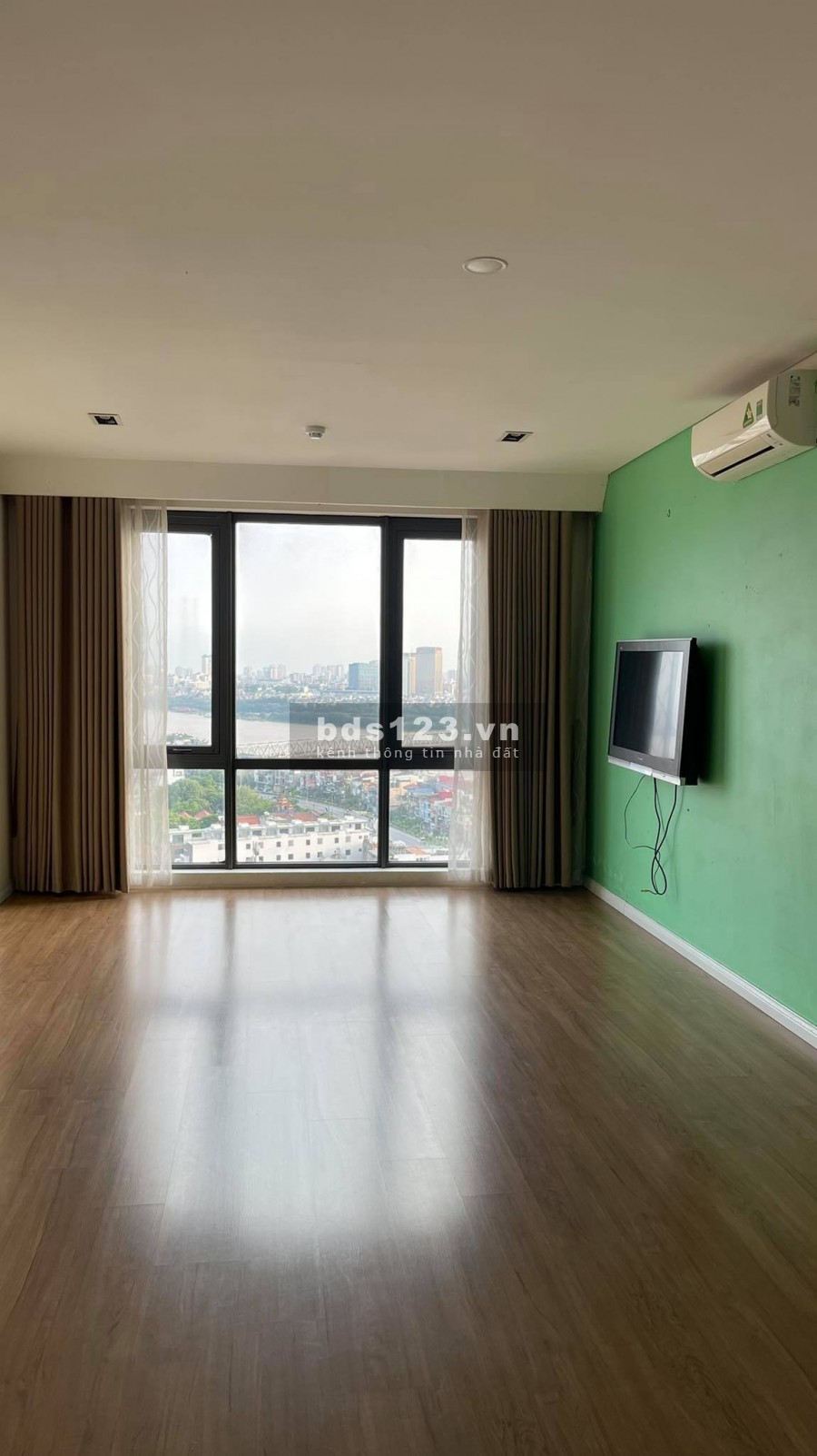 Bán căn hộ 3PN 120m2 chung cư Mipec Riverside Long Biên view sông Hồng