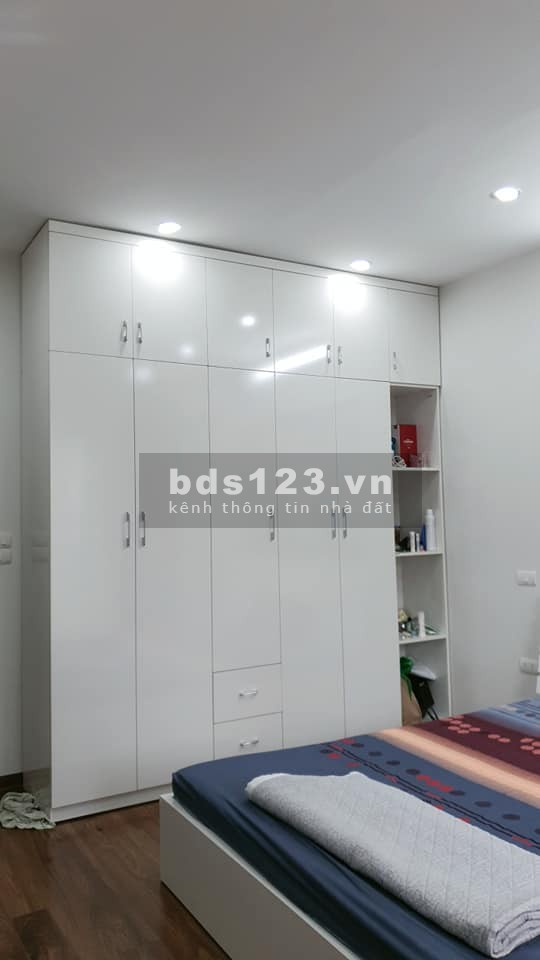 Bán nhà Quận Cầu Giấy dt 78m2 7 tầng thang máy mt 5m giá bán chỉ 11.5 tỷ khu dân sinh cao