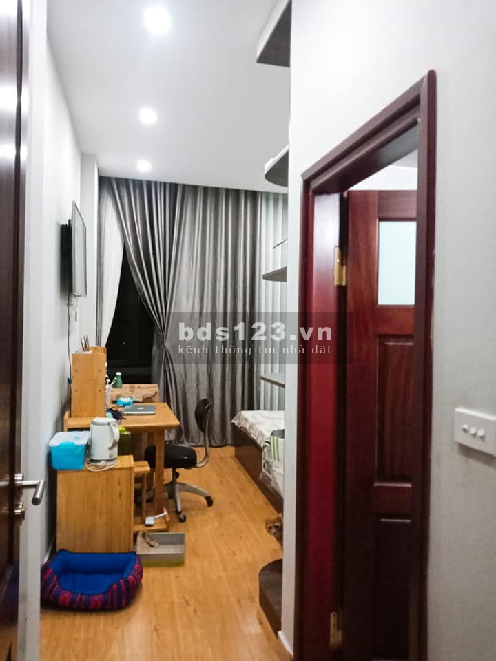 Nhà đẹp phố Ái Mộ, kinh doanh, thông thoáng dt 42m, mặt tiền 4m, 4 tầng, giá bán 6.15 tỷ