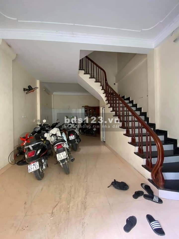 Bán nhà Nguyễn Trãi, Thanh Xuân, 35 m2, MT 4.5m, 2 tầng, 4 PN, nhỉnh 2 tỷ.