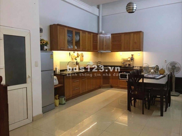 Bán nhà phố Cổ Linh, dt 40m2, ô tô tới cửa vài bước sang Aeon giá bán 4 tỷ, thương lượng