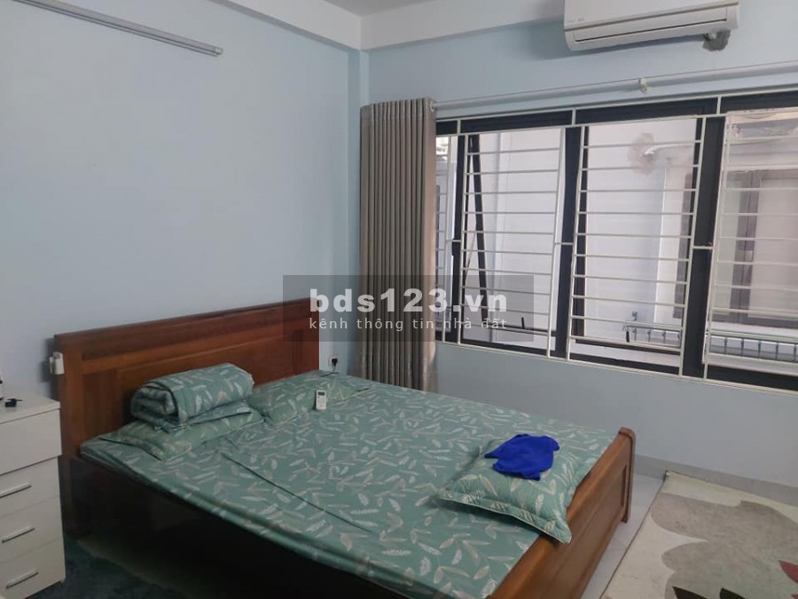 Bán nhà phố Ngọc Lâm, Quận Long Biên, dt 65m2, 4 tầng, mt 4m, giá bán nhanh 4,8 tỷ