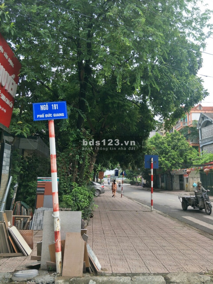 Bán đất ngõ 191 Đức Giang 55m2 ô tô thông, MT 5.8m, giá 3.45 tỷ, Gara Ô tô 7C, Phân Lô.