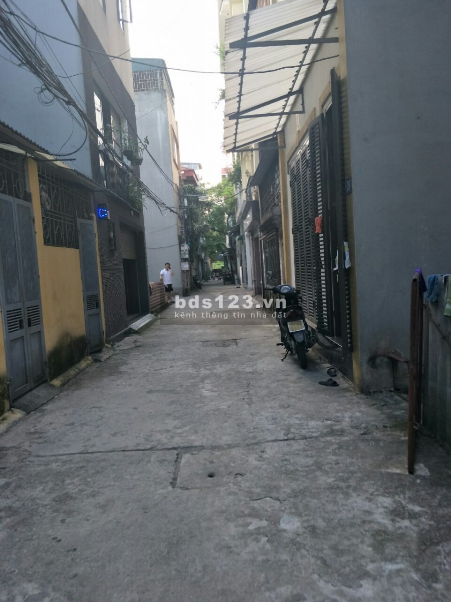 Bán đất ngõ 191 Đức Giang 55m2 ô tô thông, MT 5.8m, giá 3.45 tỷ, Gara Ô tô 7C, Phân Lô.