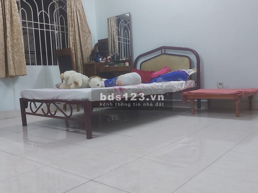 Nhà kiên cố 2 tầng, rộng rãi. Cạnh BigC Trường Chinh giá bán 4,1 tỷ, pháp lí chính chủ