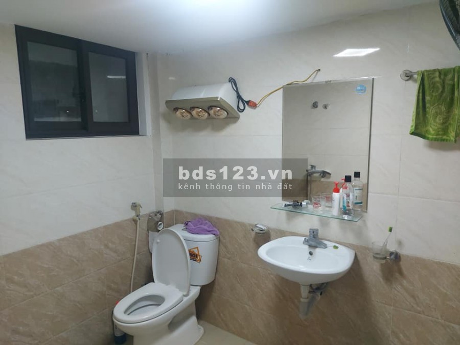 Bán nhà phố Ngọc Lâm, Quận Long Biên, dt 65m2, 4 tầng, mt 4m, giá bán nhanh 4,8 tỷ