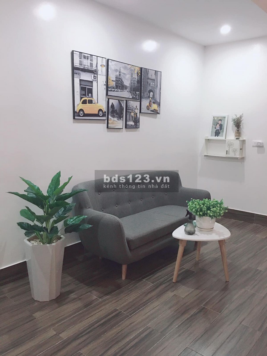 Bán nhà Lê Trực hẻm xe hơi sổ hồng vuông vức giá bán 7 tỷ, 1 trệt, 3 lầu đúc, sân thượng