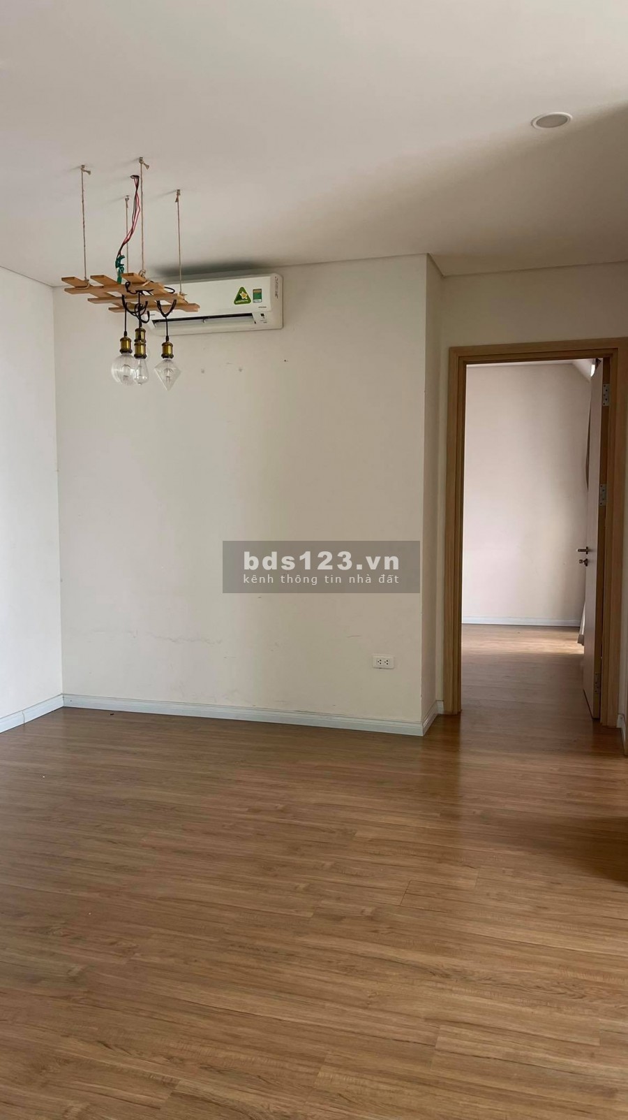 Bán căn hộ 3PN 120m2 chung cư Mipec Riverside Long Biên view sông Hồng