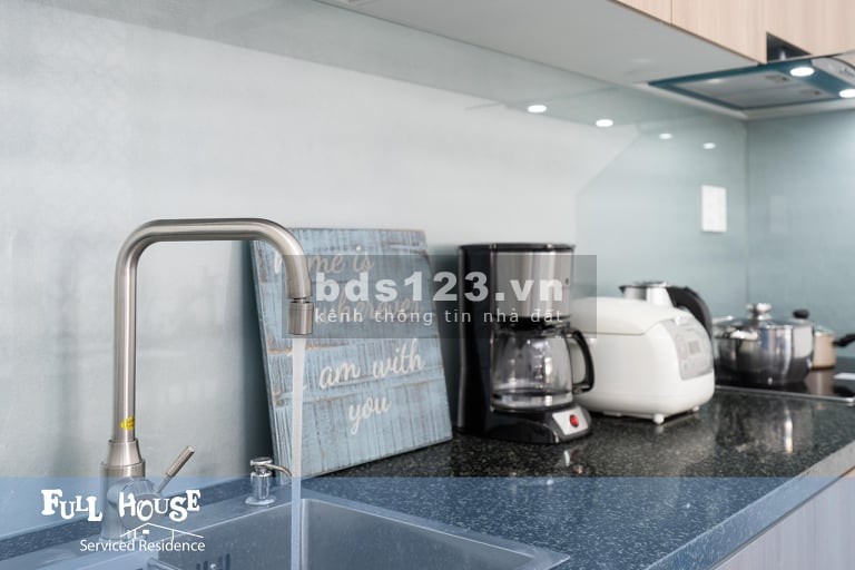 Bán căn hộ dịch vụ Điện Biên Phủ 75m2 P1 Q3 80tr/th giá rẻ chỉ 16.8 tỷ