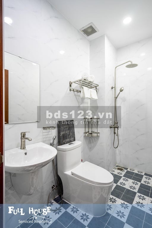 Bán căn hộ dịch vụ Điện Biên Phủ 75m2 P1 Q3 80tr/th giá rẻ chỉ 16.8 tỷ