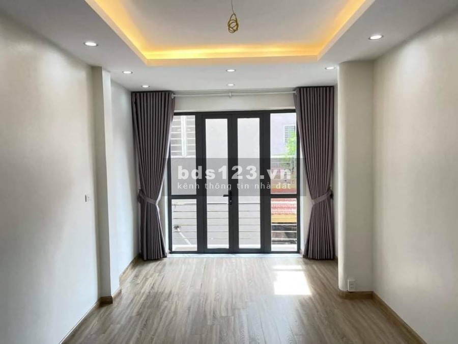 Bán nhà phố Trung Liệt Đống Đa, nhà đẹp, lô góc, tặng nội thất. Liên hệ: 0368781929