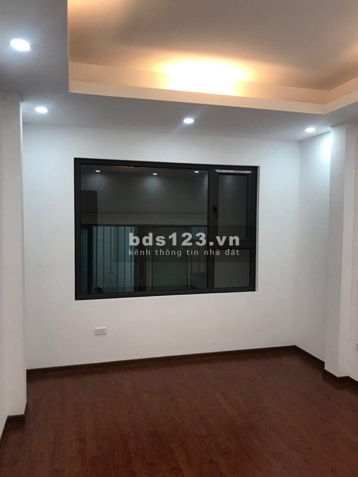 Bán nhà có 102 Vân Canh, xây mới thiết kế hiện dại, 5 tầng, dt 34m2, giá bán nhỉnh 2 tỷ