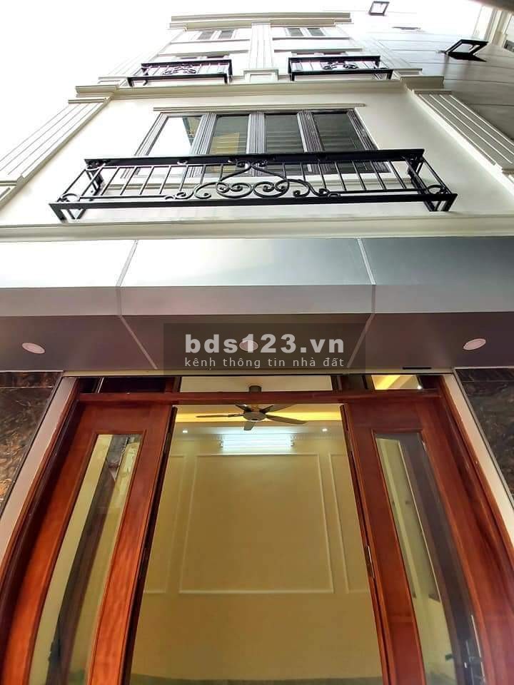 Nhà nguyên căn đẹp diện tích 45m2 vị trí trung tâm Huyện Thanh Trì giá bán 2.7 Tỷ