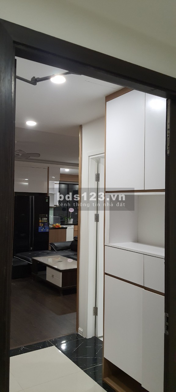 Bán căn góc 3 ngủ 2vs tầng trung tòa D, chung cư 423 Minh Khai Quận Hai Bà Trưng giá 4,9 tỷ