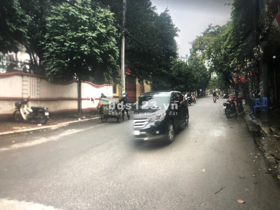 Bán căn nhà ô tô đỗ cửa rộng 45m2 tại Hoàng Văn Thái, Thanh Xuân Hà Nội.